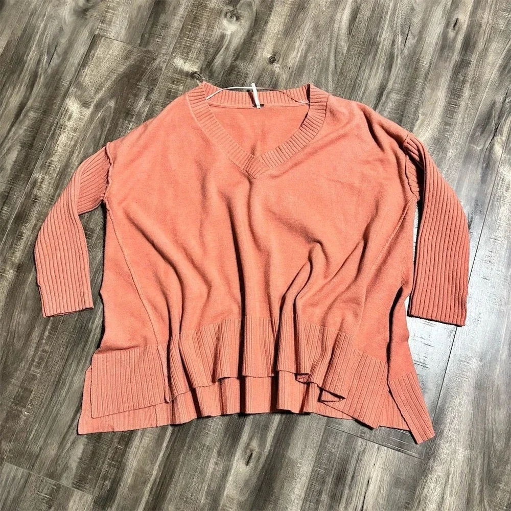 Free People Women's Pink V-Neck Oversized Sweater Tunic Size M‎